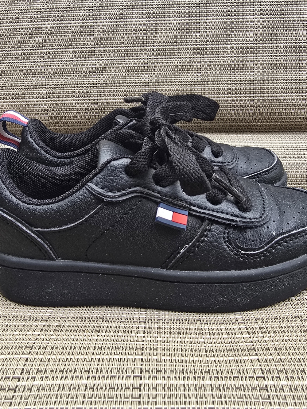 Tommy Hilfinger Kids Black Lace-Up Sneakers